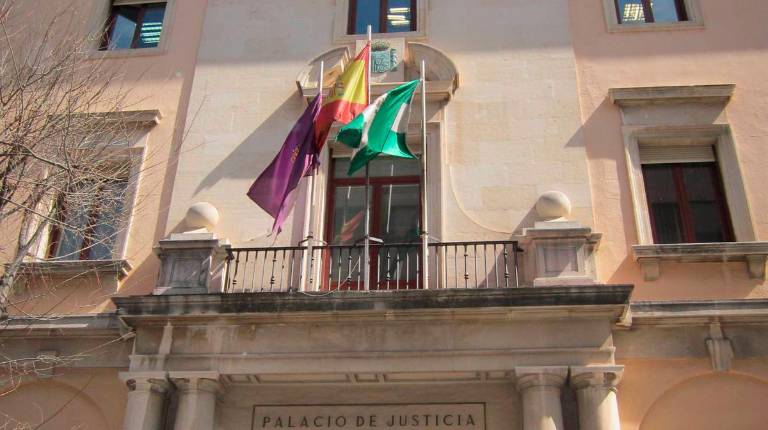 <i>Fachada de la Audiencia Provincial de Jaén. / Europa Press.</i>