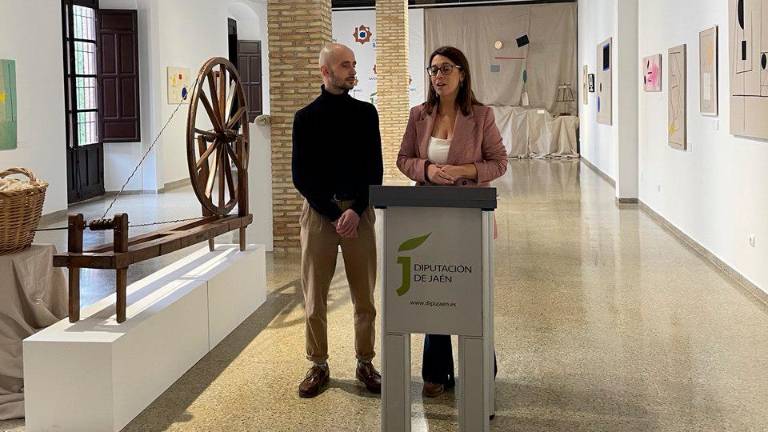 “Lino y algodón: memoria en los Baños Árabes”, exposición con texturas e historia