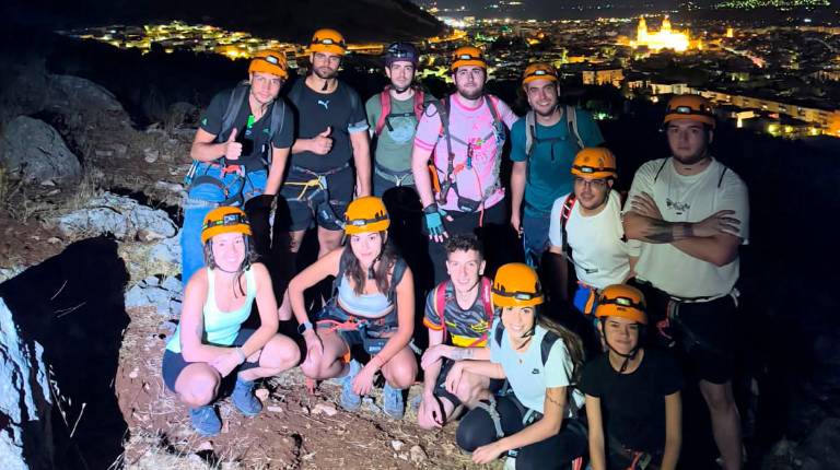 Triunfo de la naturaleza y aventura en las noches veraniegas de la capital