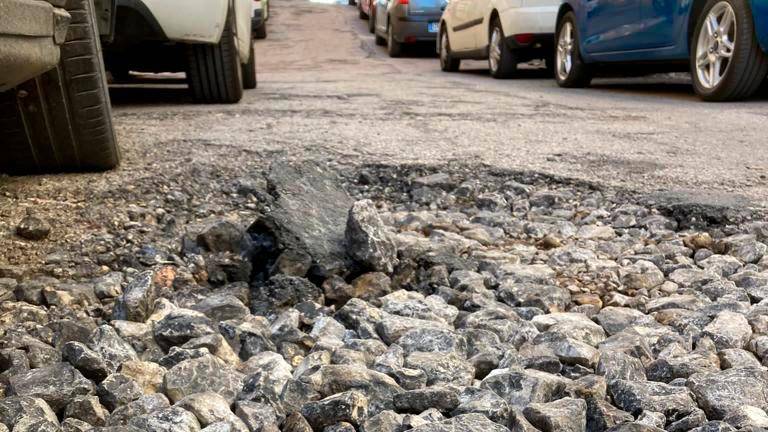 El PP de Jaén critica la incapacidad del Ayuntamiento de ejecutar un plan de asfaltado