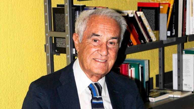 Adiós A José María Carrascal, el periodista que era mucho más que sus corbatas
