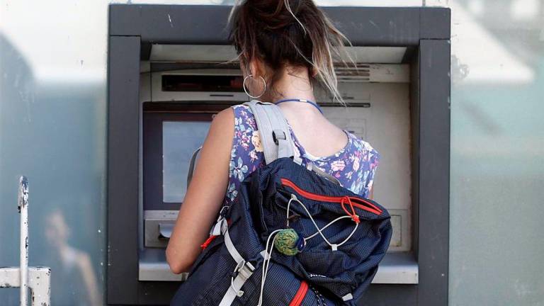 Andalucía ultima ayudas para instalar cajeros automáticos en municipios en riesgo de exclusión financiera