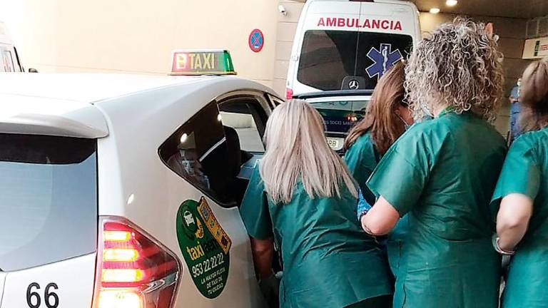 Cómo dar a luz al séptimo bebé cuando vas en taxi al Maternal