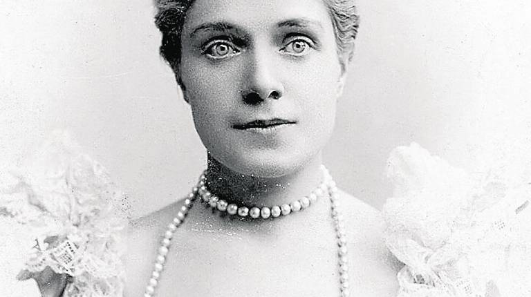 DÍSCOLA. <i>Infanta Eulalia de Borbón, hija menor de la reina Isabel II a la que expertos e investigadores consideran una de las precursoras del feminismo en España.</i>