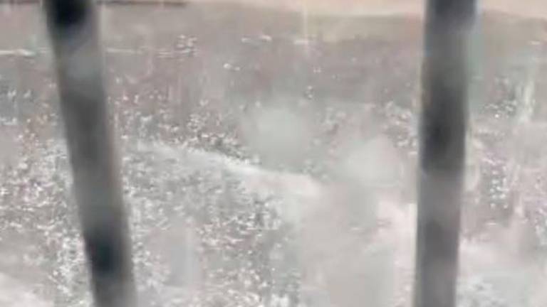 Tormenta y granizo sobre Valdepeñas de Jaén