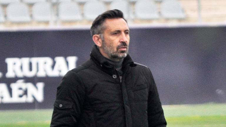 Manuel Herrero: “La estrategia tendrá mucha importancia en Huétor Vega”