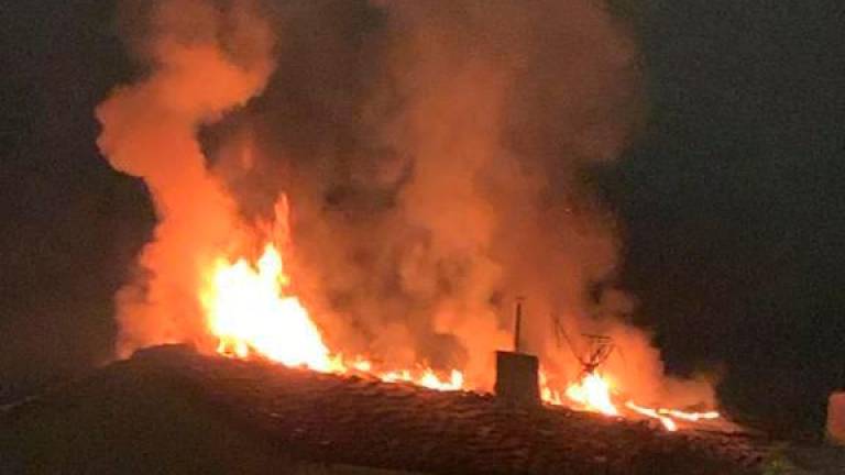 Fuego en una vivienda en Torres de Albanchez