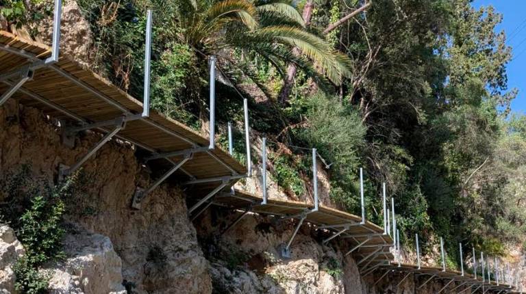 <i>Imagen de la actual pasarela sobre el río en Los Cañones. / Ayuntamiento de Jaén.</i>