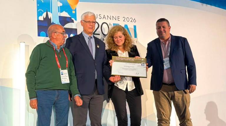 <i>Antonio Romero, Greg Principato, Cosima Deluermoz y Manuel Carrascosa, en la entrega del premio a Pegalajar.</i>