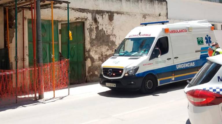 Un fallecido en posible accidente laboral en Martos
