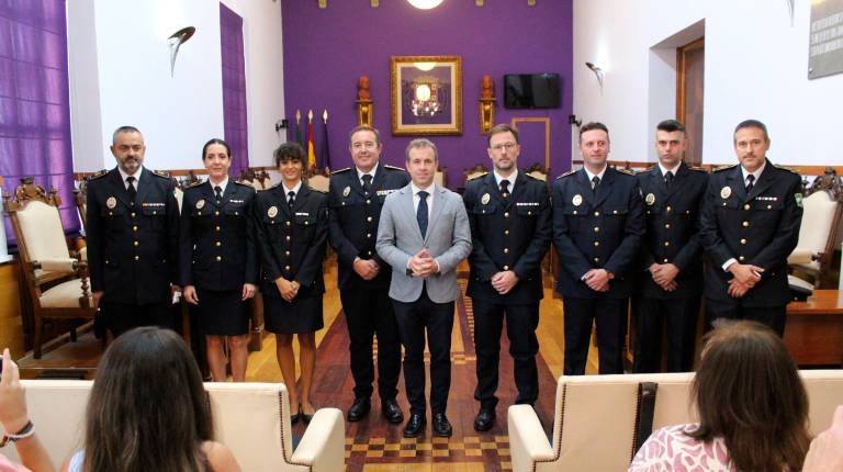 <i>Toma de posesión Agentes de la Policía Local de Jaén. / Ayuntamiento de Jaén. </i>