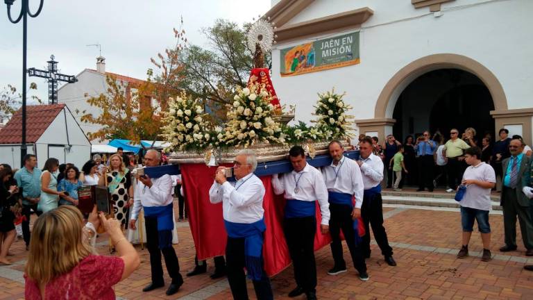 Cálido abrazo a la “Pilarica”