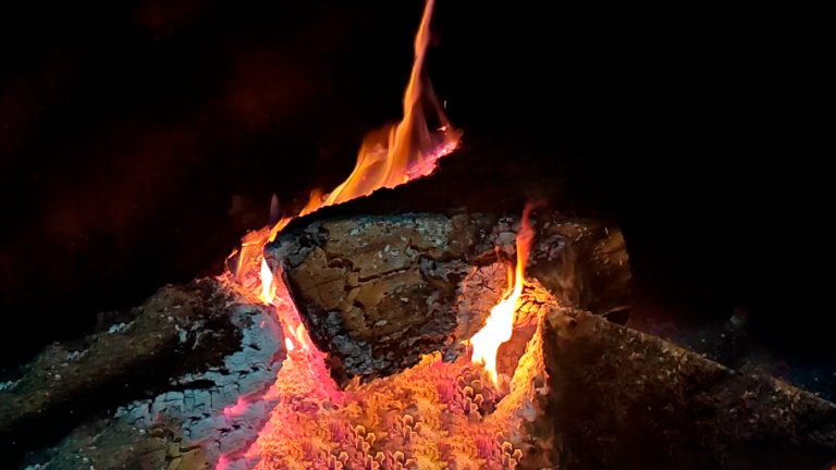 Acaban las fiestas, en la retina el calor de la familia, el abrazo de quienes nos quieren, la semilla que más alumbra...