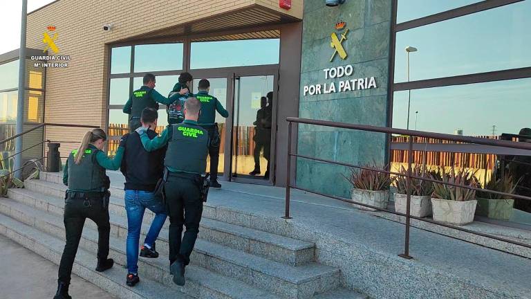 13 guardias civiles y 27 policías nacionales expedientados por acoso sexual