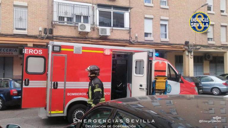 En estado grave una niña de 4 años tras el incendio de una vivienda en Sevilla