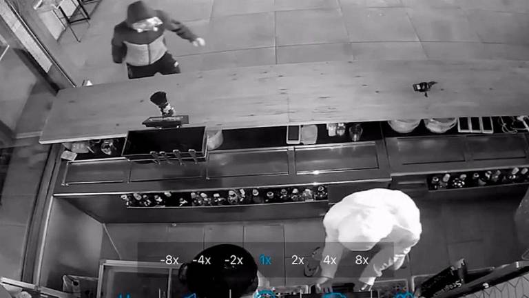 Detienen a dos hombres como presuntos autores de ocho robos con fuerza en Baeza