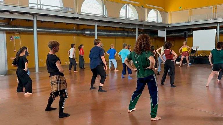 La sede de la UNIA en Baeza se convierte en la primera semana en una escuela de danza
