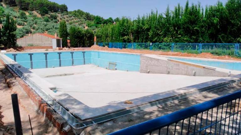 La piscina de Benatae no abre este verano por la pandemia