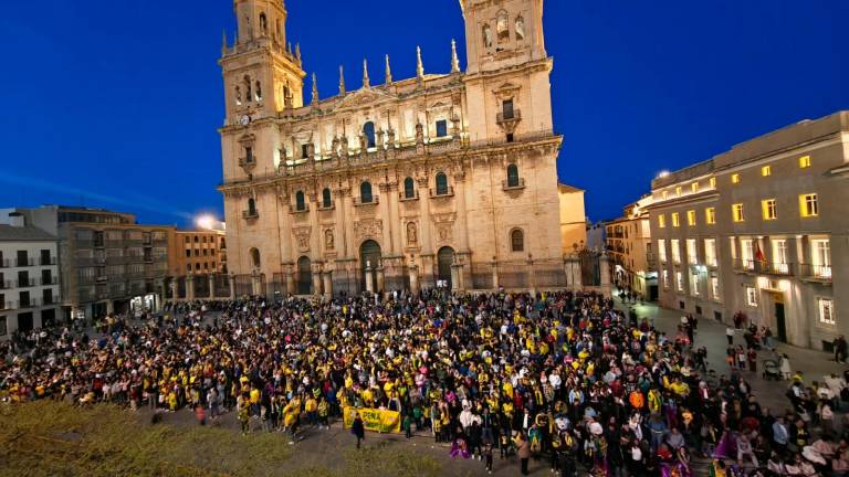 Jaén Paraíso Interior: Los campeones de la Copa de España trasladan la fiesta al salón de plenos del Ayuntamiento