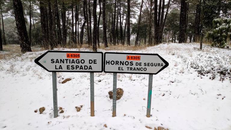 Copiosa nevada en la Cumbre de Pontones