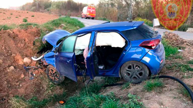 Cinco jóvenes heridos en un accidente en Marmolejo