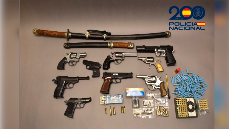 Detienen a un varón por tráfico de armas y estafa en la provincia de Jaén