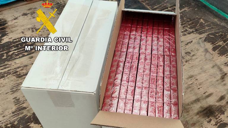 Detenido en la A-4 por transportar 96.000 cajetillas de tabaco de contrabando