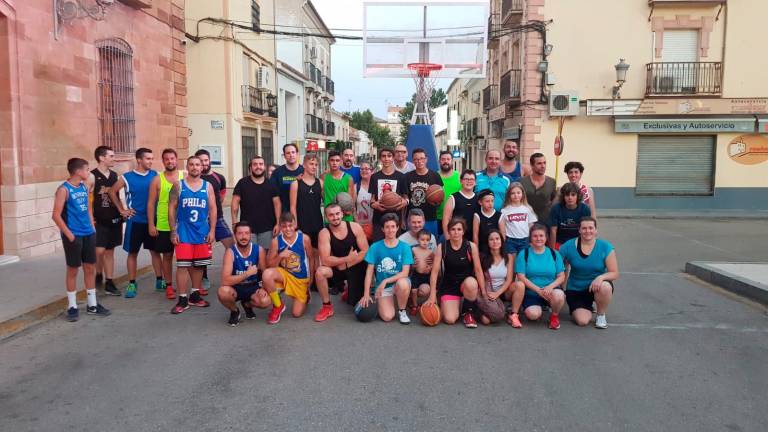 El baloncesto toma la calle