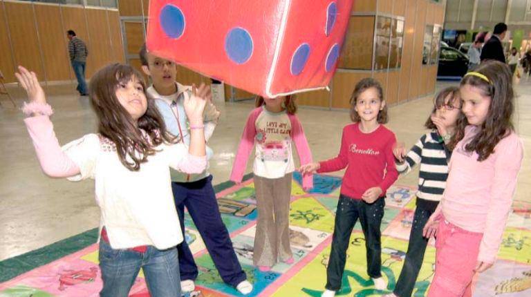 <i>Talleres que los nños llevaron a cabo en Ecoliva. / Archivo Histórico de Diario JAÉN.</i>
