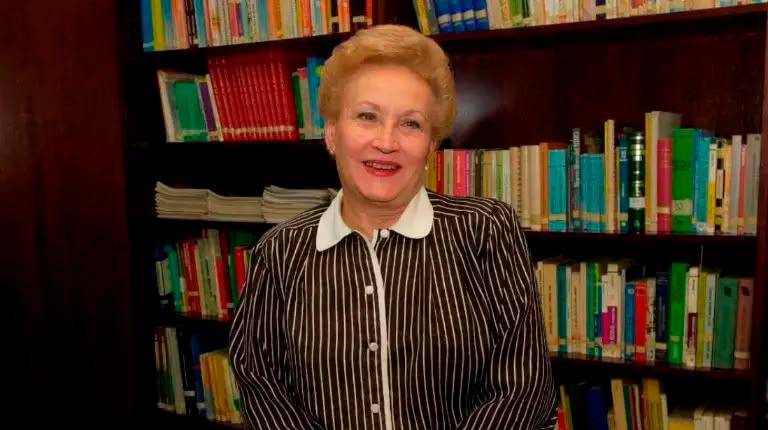 <i>Pilar Sicilia.</i>