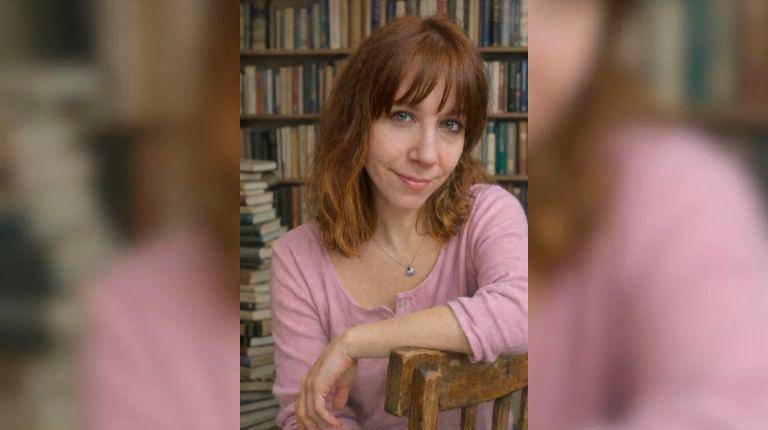 <i>La autora de “El otro lado del espejo”, Sara Gómez.</i>