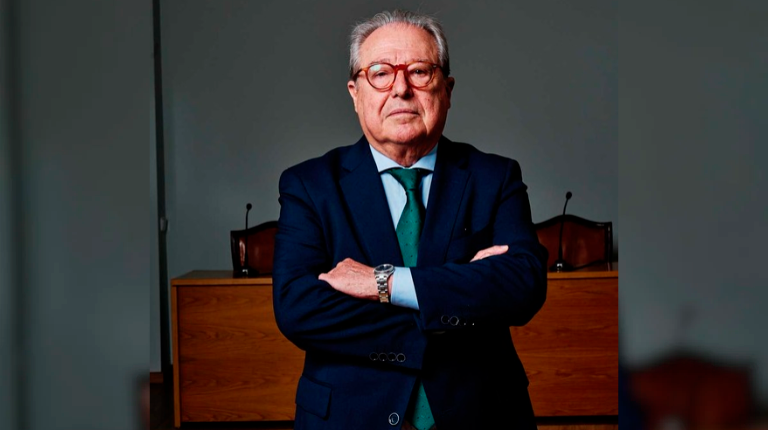 <i>Enrique Acisclo, histórico director de la Caja Rural de Jaén. / Caja Rural.</i>