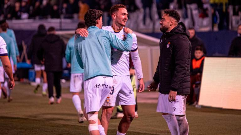 <i>Agus Alonso celebra uno de los tres goles marcados al Lorca. / Real Jaén CF. </i>