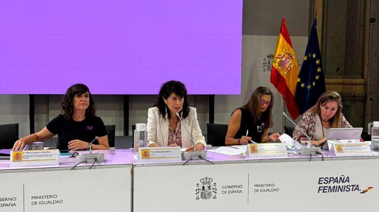 <i>La ministra de Igualdad, Ana Redondo, preside el Comité de Crisis. / Ministerio de Igualdad. </i>