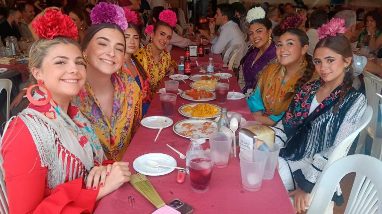 Fotogalería: El primer lunes de San Lucas llena de ambiente el ferial