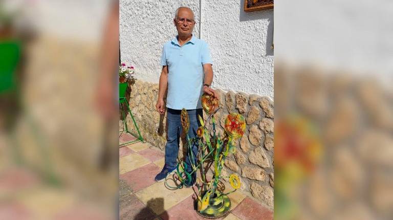 <i>Hilario Castro, autor de “Arte y reciclaje”.</i>