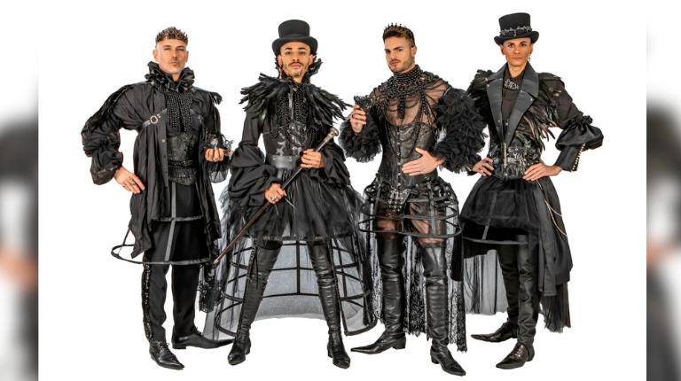 <i>El grupo Locomía está integrado por Ricky Arenas, Vinicio de la Vega, Harol Cala y Eden Cañadas. </i>