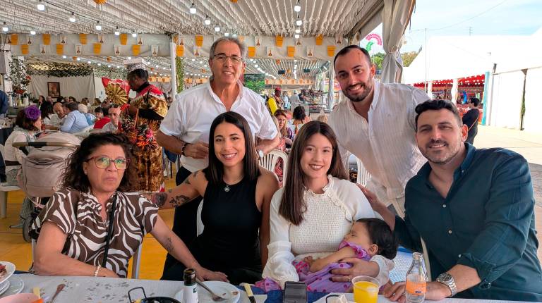 Fotogalería: El recinto ferial se abarrota en el gran día de la Cabalgata y el Pregón de San Lucas