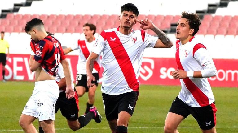 Diego Talaverón, una apuesta de juventud para el ataque del Linares Deportivo