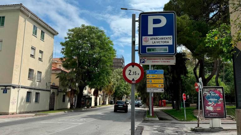 El Ayuntamiento licita un contrato para mejorar la señalética de los aparcamientos públicos