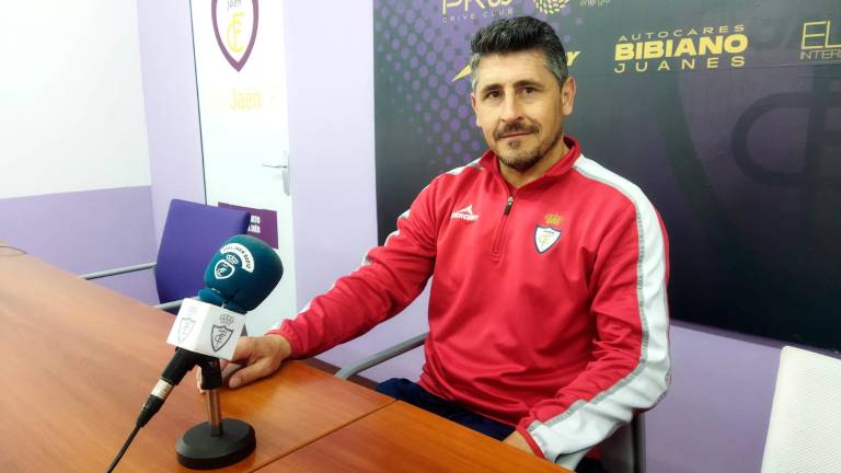 Peragón: “Tenemos que proponer un fútbol agradable y práctico”