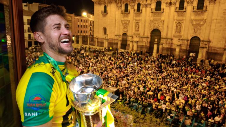 La ciudad honra a los tetracampeones de la Copa de España