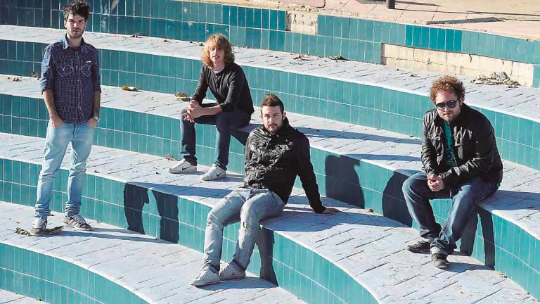 Supersubmarina rompe su silencio con el libro más importante de sus vidas