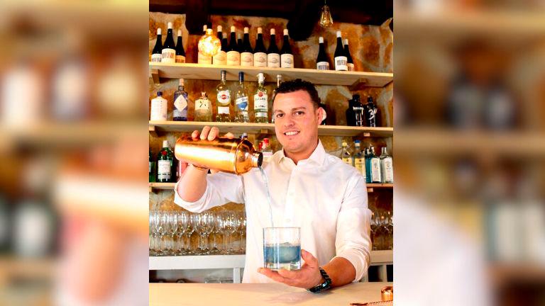 Juan Pedro López participará en la semifinal del concurso “Camarero del año”