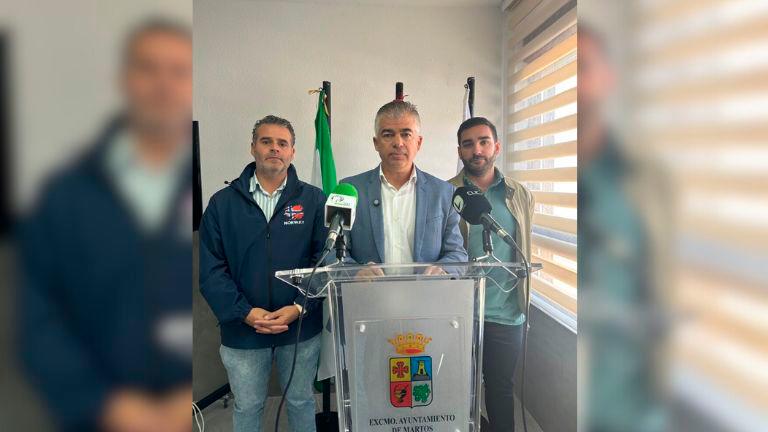 Emilio Torres: “Martos apoya las energías renovables, pero no a costa de la salud”