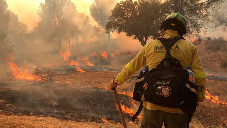 Sigue abierta la investigación para esclarecer el origen del incendio de Andújar