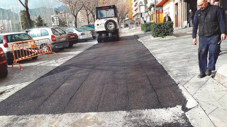 Obras de asfaltado hoy y mañana en cinco calles