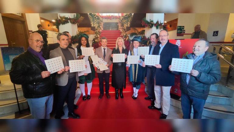 Presentación del sello conmemorativo por el 1200 aniversario de la capitalidad de Jaén. / F. J. Marín / Diario JAÉN.