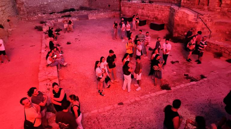 <i>Participantes en el juego del Cluedo nocturno. / Ayuntamiento de Jaén.</i>