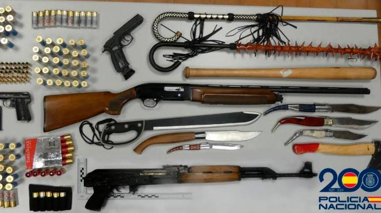 <i>Armas intervenidas a clanes de droga en Andújar. / Policía Nacional.</i>
